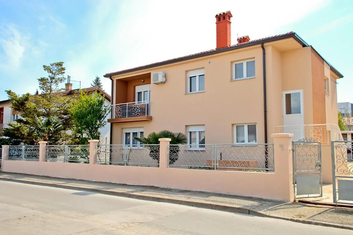 Apartment Kris Póla Horvátország